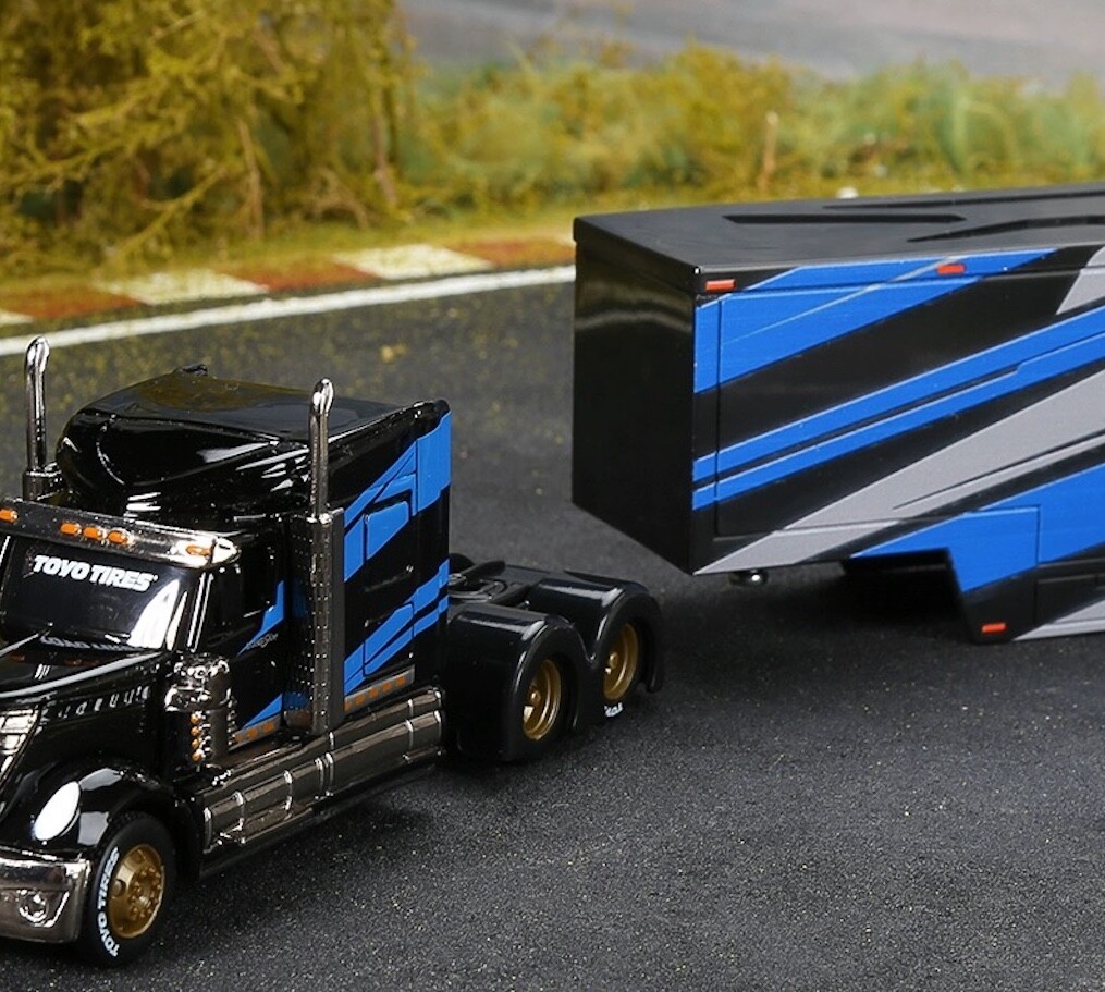 Maisto 1:64 International Lonestar Toyo Box Truck Model Diecast