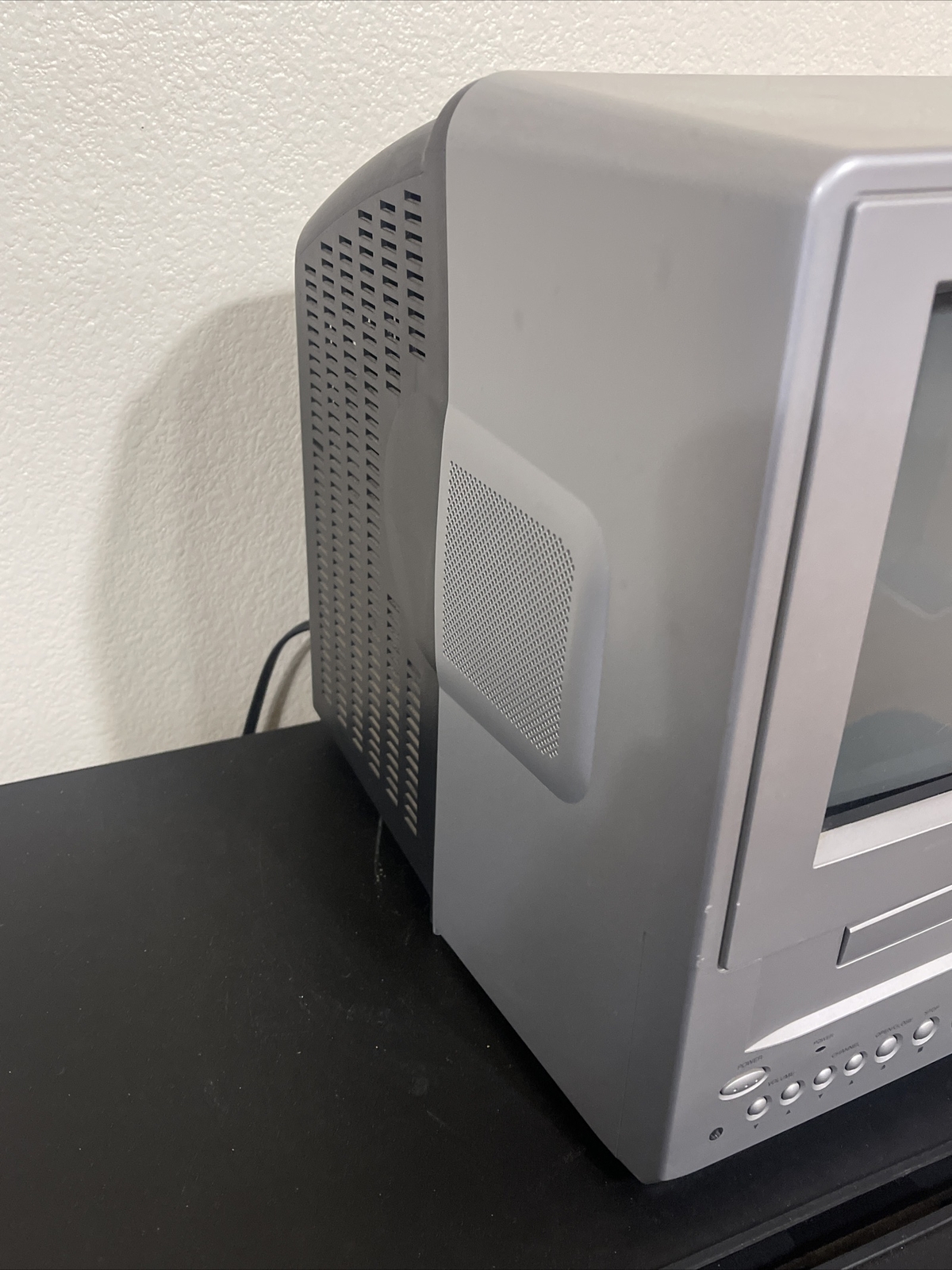 Orion 9" CRT TV / DVD Player Combo Gamer Vintage GamingDVD NOT READING