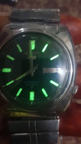Vintage SEIKO 5 Automatic Sports Watch Black Dial Day Date From Japan - Picture 18 of 18