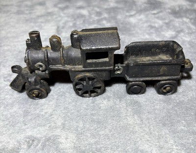 Vintage Cast Iron Locomotive With Coal Tender Toy, (One Piece, Not 2) JM103 Mark
