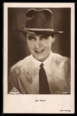 Actor Igo Sym Smiling With Hat Portrayed, Postcard 