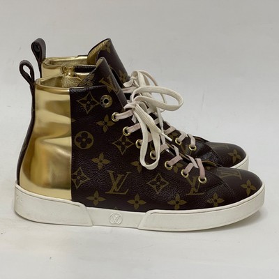 Louis Vuitton Women Brown Sneakers Leather Casual High Top  display picture 3