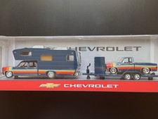M2 Machines Chevrolet Camper C10 Pickup & Tra...