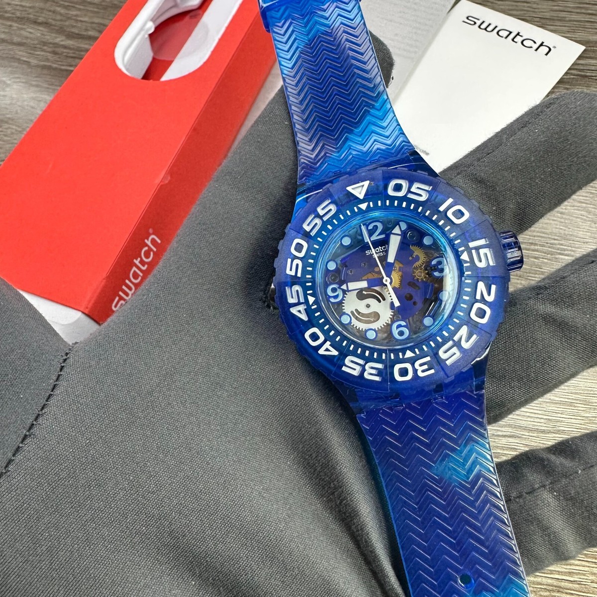 NEW✓ LIMITED EDITION✓ Swatch Scuba Diving Skelton Silicone