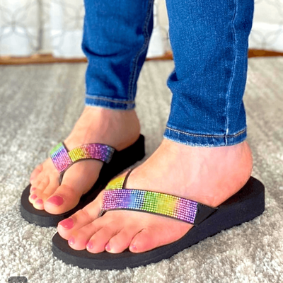 NWOT - Jynx Over the Rainbow Flip Flop Sandals - Size 6 | eBay display picture 2