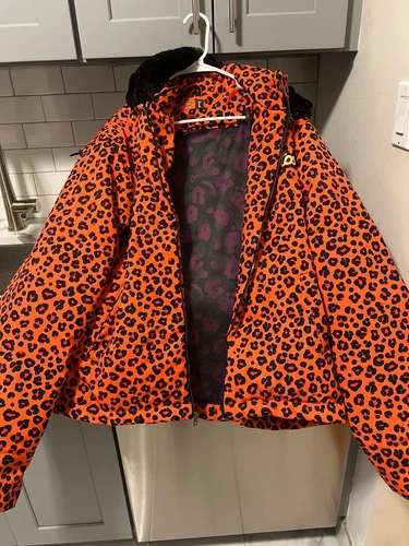 Cheetos Cheetah print Limited Edition Unisex Winter Coast Size Large - product listing photo