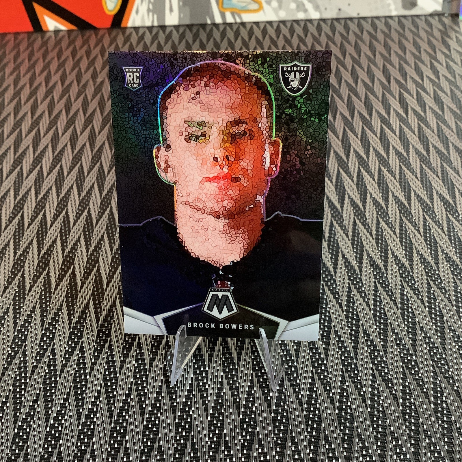 2024 Panini Mosaic - Micro Mosaic Brock Bowers #MM-BBS (RC)