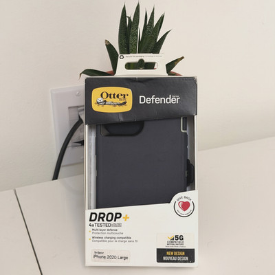 New OtterBox Defender Series Case for iPhone 12 Pro Max Navy 77-65450