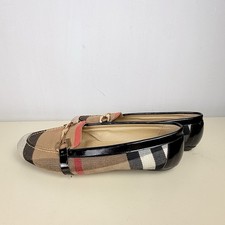 Burberry Look VTG Nova Check Loafers Patent L...