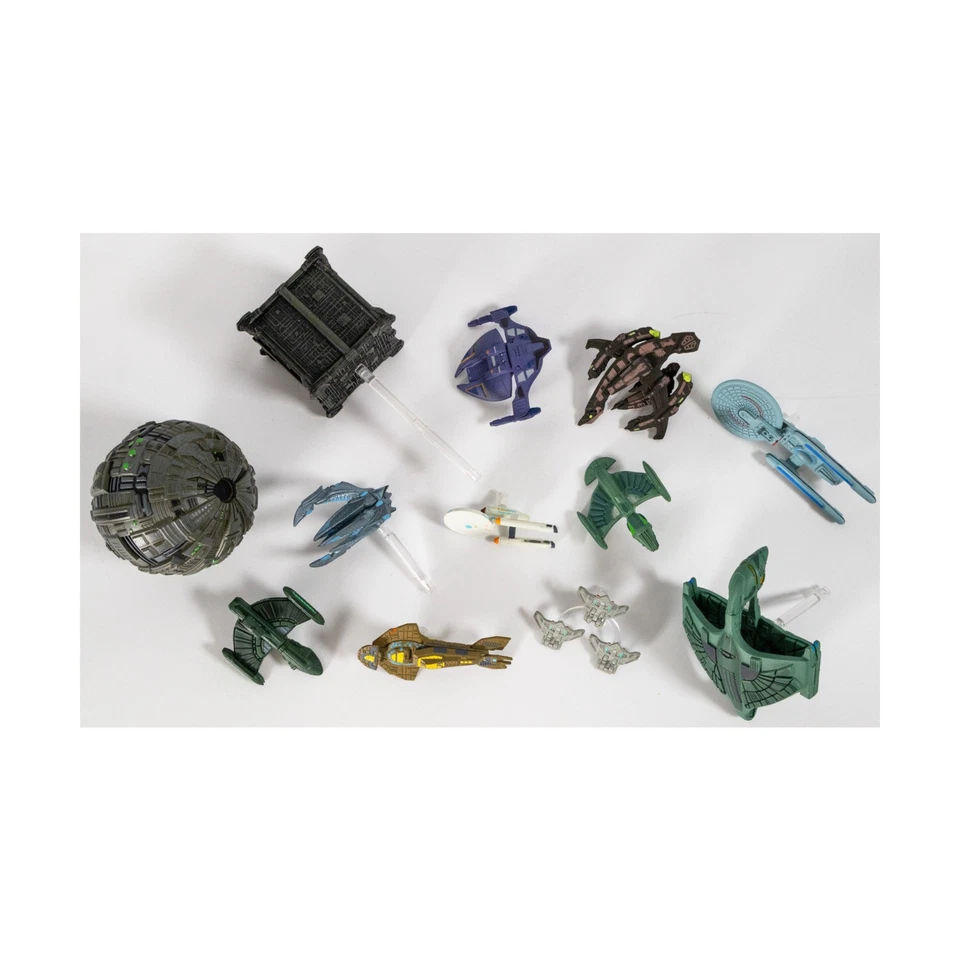 Коллекция WizKids Star Trek Star Trek Attack Wing No28 - 14 кораблей! Почти как новый - Изображение 2 из 2