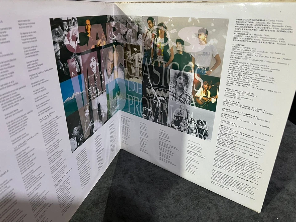 Carlos Vives – Clasicos De La Provincia , Latin , Cumbia, Vallenato - Image 3 of 4