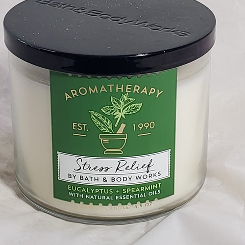 BATH & BODY WORKS AROMATHERAPY STRESS RELIEF EUCALYPTUS SPEARMINT 3 WICK CANDLE - Picture 2 of 4