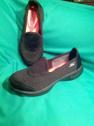 skechers goga max memory foam