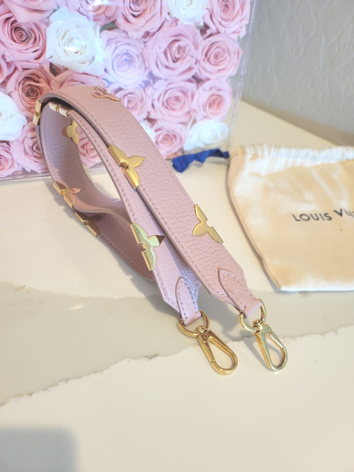 SO RARE! Louis Vuitton Pink Leather Iris Bandouli… - image 5