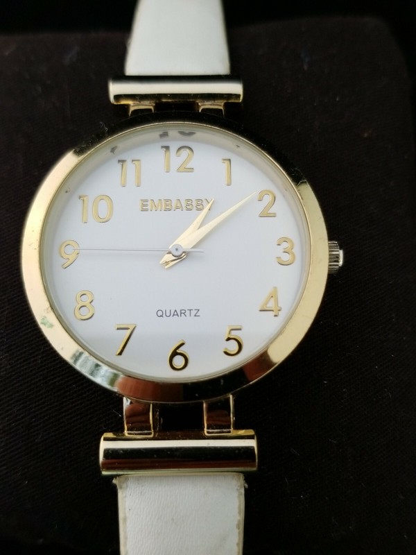 Embassy Watch Gold Case White Dial Faux Leather Band Quartz Watch EM4435L Works
