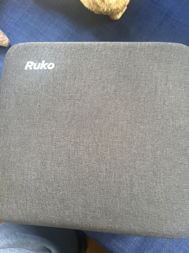 Roku F11 GIM 2 4K Camera 4 Batteries With Case - Image 2 of 4