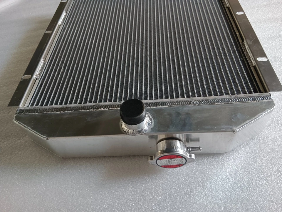 👍Radiador de aluminio apto Studebaker 2R17 2R17A 2R16 2R16A camión 1948-1954 Foto 3 de 4