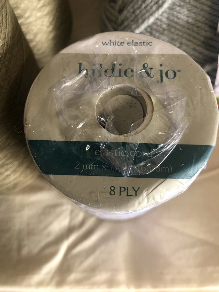 American & Efird 18000 And 6000 Yrd. Thread Spools Black/Taupe - Image 4 of 4