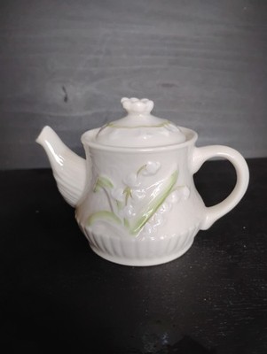 Belleek 10th Anniversary Show May 2004 Mini Teapot W Free Shipping 
