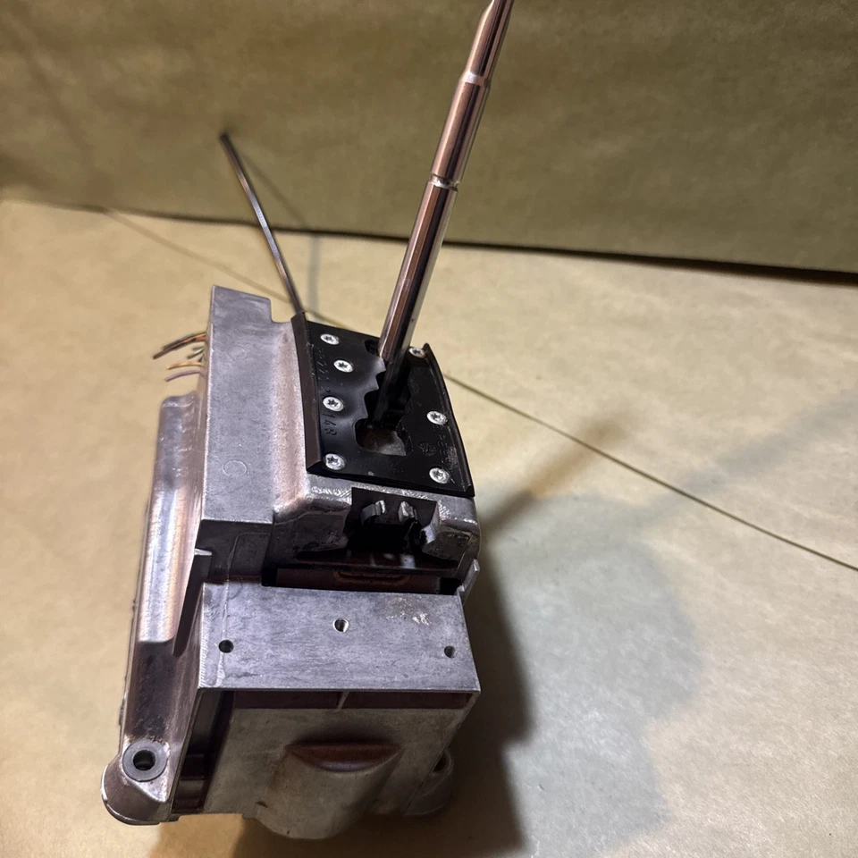 Caja selectora de cambios de piso OEM Mercedes W215 CL500 CL55 AMG S430 Foto 2 de 4