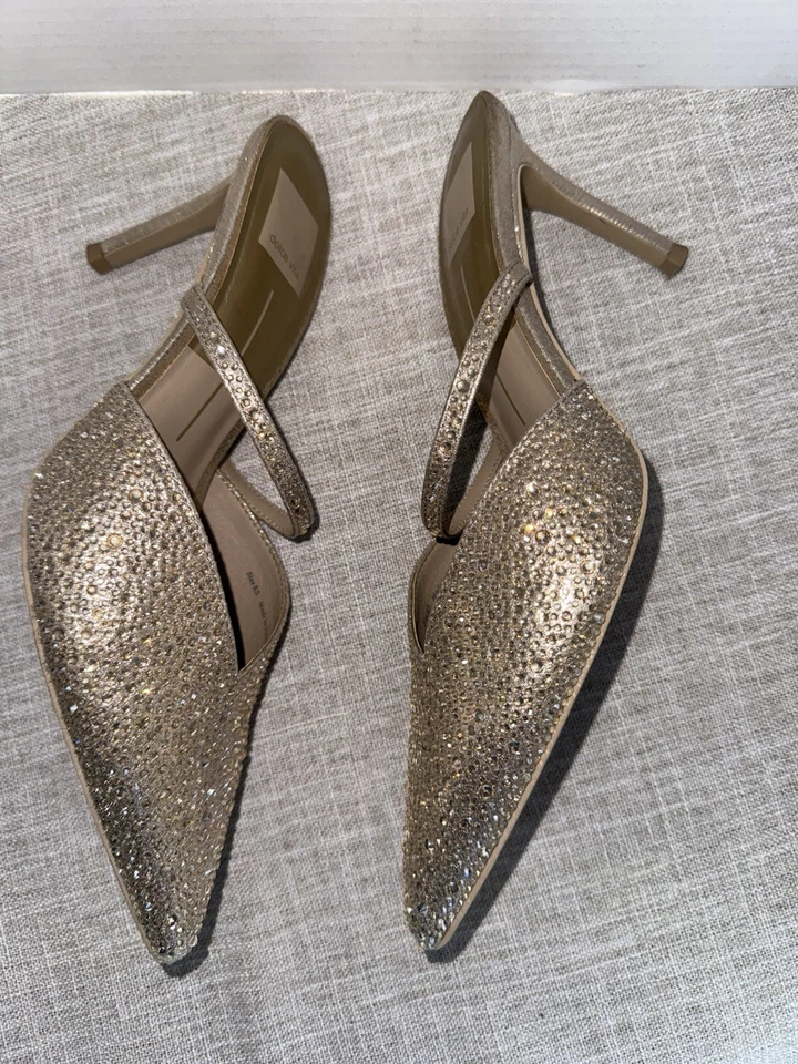 Mulas Dolce Vita Kanika punta cristalina en color dorado claro talla 8,5 #53 Foto 3 de 4