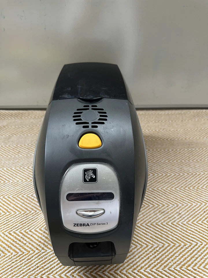 Zebra ZXP Series 3 ID Card Printer Dual Sided Colour (NO PSU) - Image 3 of 4
