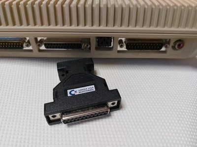 Commodore Amiga 500 500+ 600 1200 2000 4000 DB23 RGB Video VGA Adapter Buffered