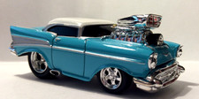 MUSCLE MACHINES 1957 CHEVY -- DIECAST CAR - 1/64 - 57 CHEVY --