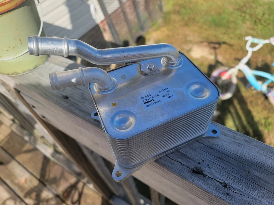 Audi A8 Quattro 2007-2010 enfriador de aceite Foto 2 de 4