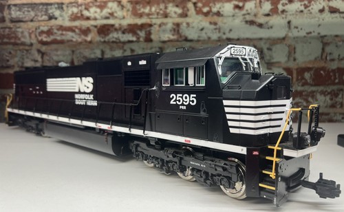 Trenes EE. UU.-R22604 Norfolk Southern SD70MAC diésel LOCO #2595 | Condition: Used