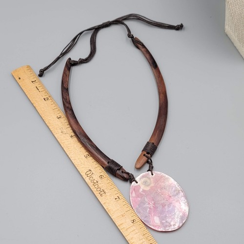 Collana in legno conchiglia bohemien boho unica etnica tribale corda regolabile - Foto 2 di 9
