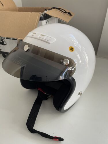 Zeus 380 Motorcycle Dirtbike Moped Bike Helmet Medium 57cm DOT Safety In Box