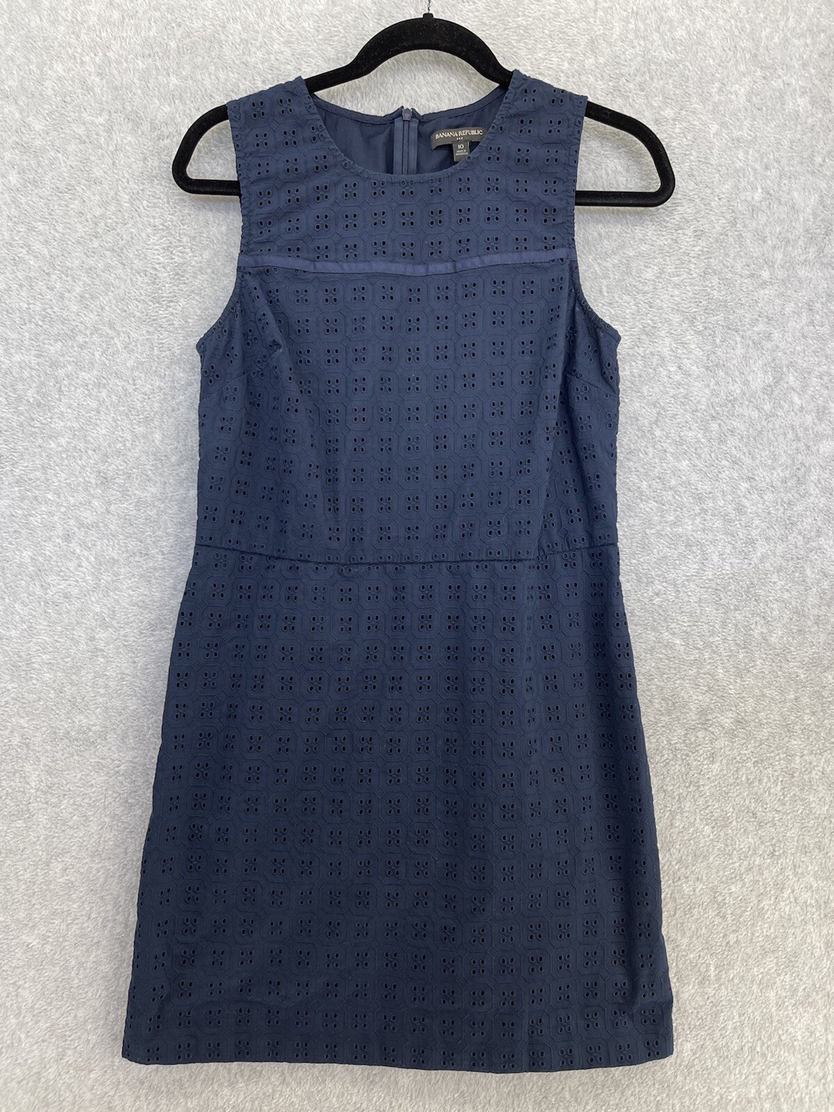 Banana Republic Women's Navy Blue Sleeveless Dress Eyelet Lined Size 10 Cotton