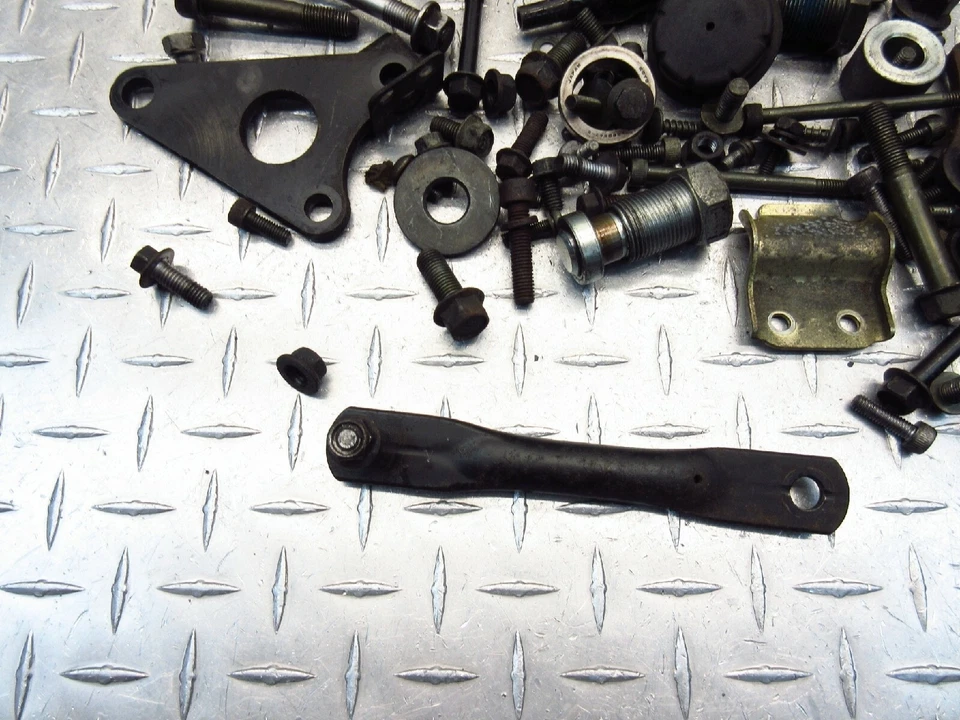 Yamaha Vstar 650 2007 04-16 personalizado XVS650 bocina tuercas diversas tornillos pernos herrajes Foto 4 de 4