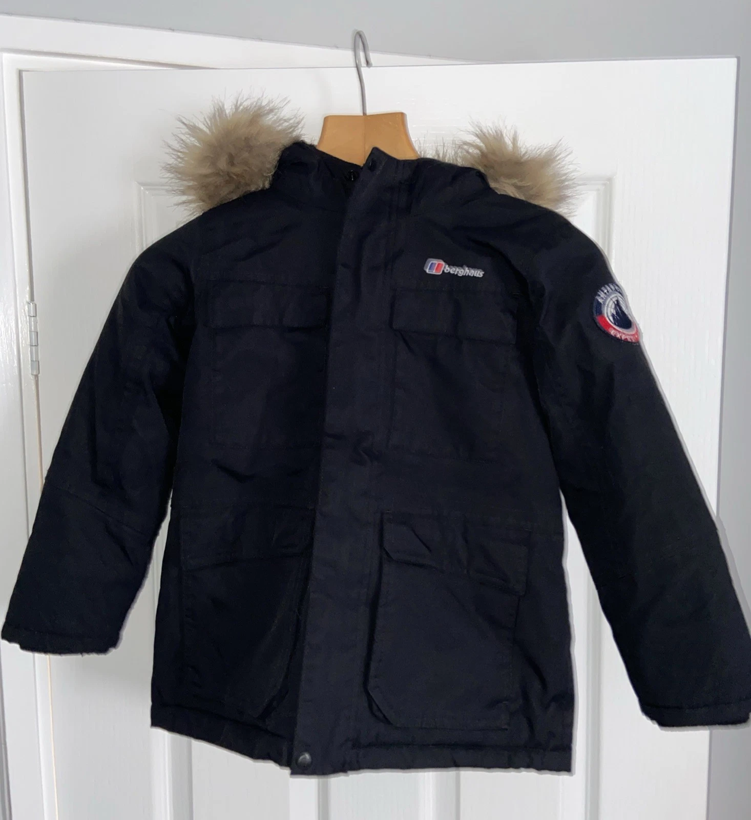 Boys Berghaus Fourstones Hooded Parka AQ2 Waterproof Jacket Black 7 - 8 Years