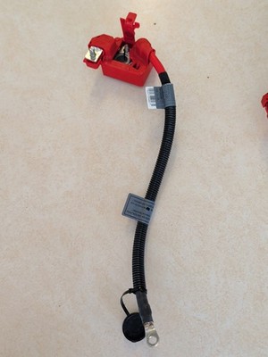 BMW 2007-2010 e70 x5 rear trunk battery positive plus wire cable clamp 9115449