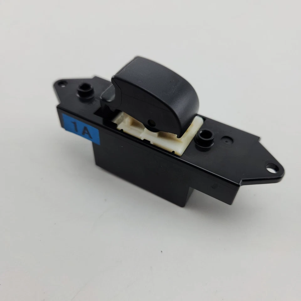 Выключатель стеклоподъемника пассажирского Mitsubishi Outlander ZH 09/2009-10/2012 - Изображение 2 из 4