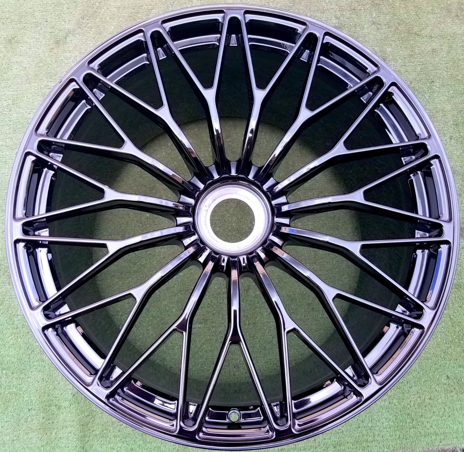 4 PERFECT Factory Lamborghini Aventador SVJ Wheels Dianthus OEM Center-Lock Set