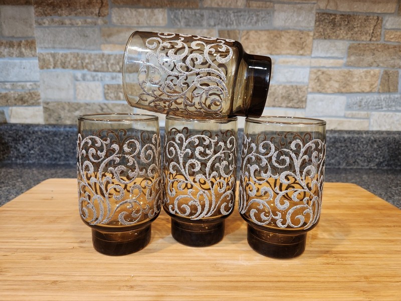 4 vintage Libbey Prado tawny brown glass tumblers w/ raised white scroll design
