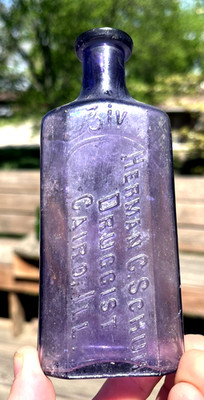 NICE AMETHYST DRUGGIST BOTTLE HERMAN C. SCHUH CAIRO, IL 1890'S ERA DUG L@@K