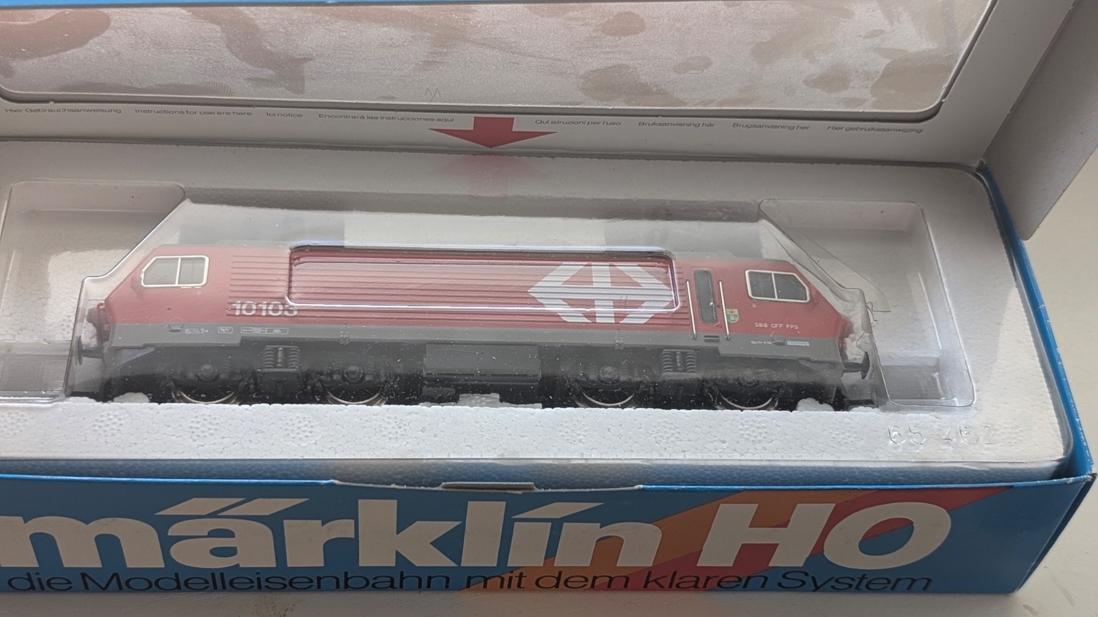Foto 1 di 16