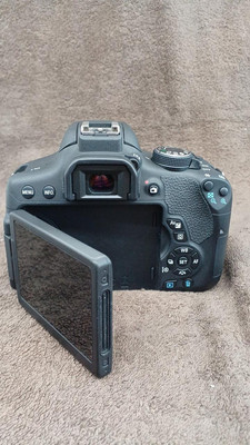 ＣＡＮＯＮ　ＥＯＳ　ＫＩＳＳ　Ｘ８ｉ Canon Digital SLR Camera EOS Kiss X8i Body 24.2 megapixels