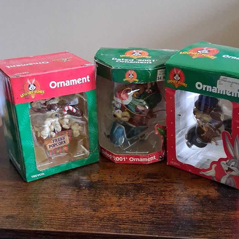 Looney Tunes Taz Tasmanian Devil Christmas Hanging Ornaments Lot of 3 2001