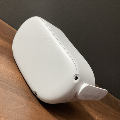 Oculus Quest 2 Standalone VR Headset White Plastic Virtual Reality Device