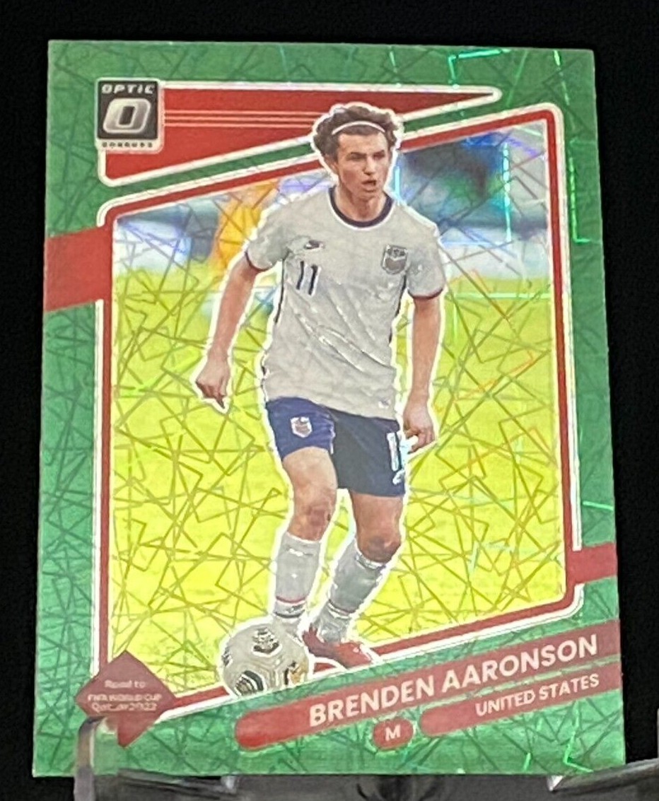 2021-22 Donruss Optic Green Velocity #165 Brenden Aaronson United States
