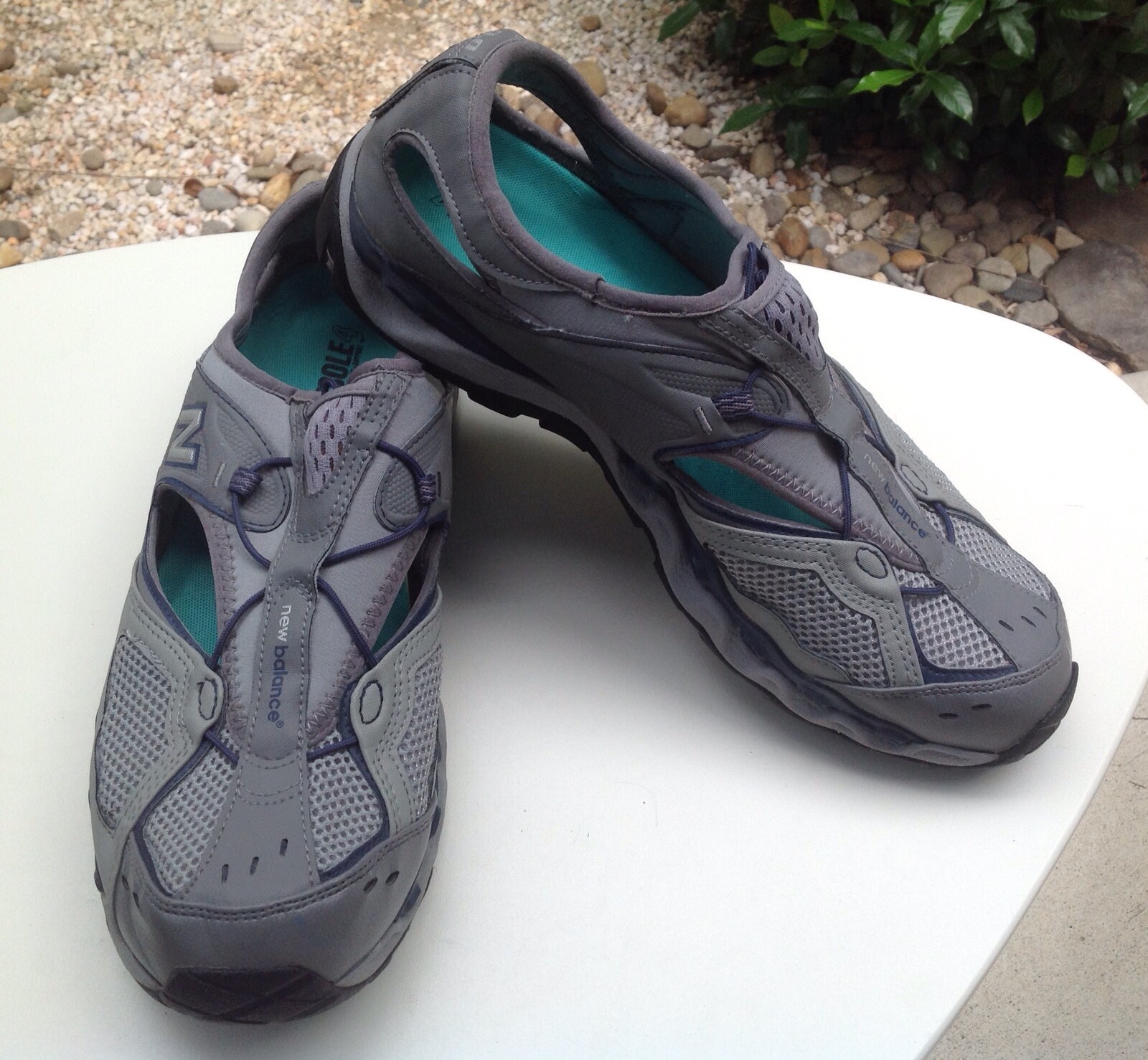 new balance water shoes mens