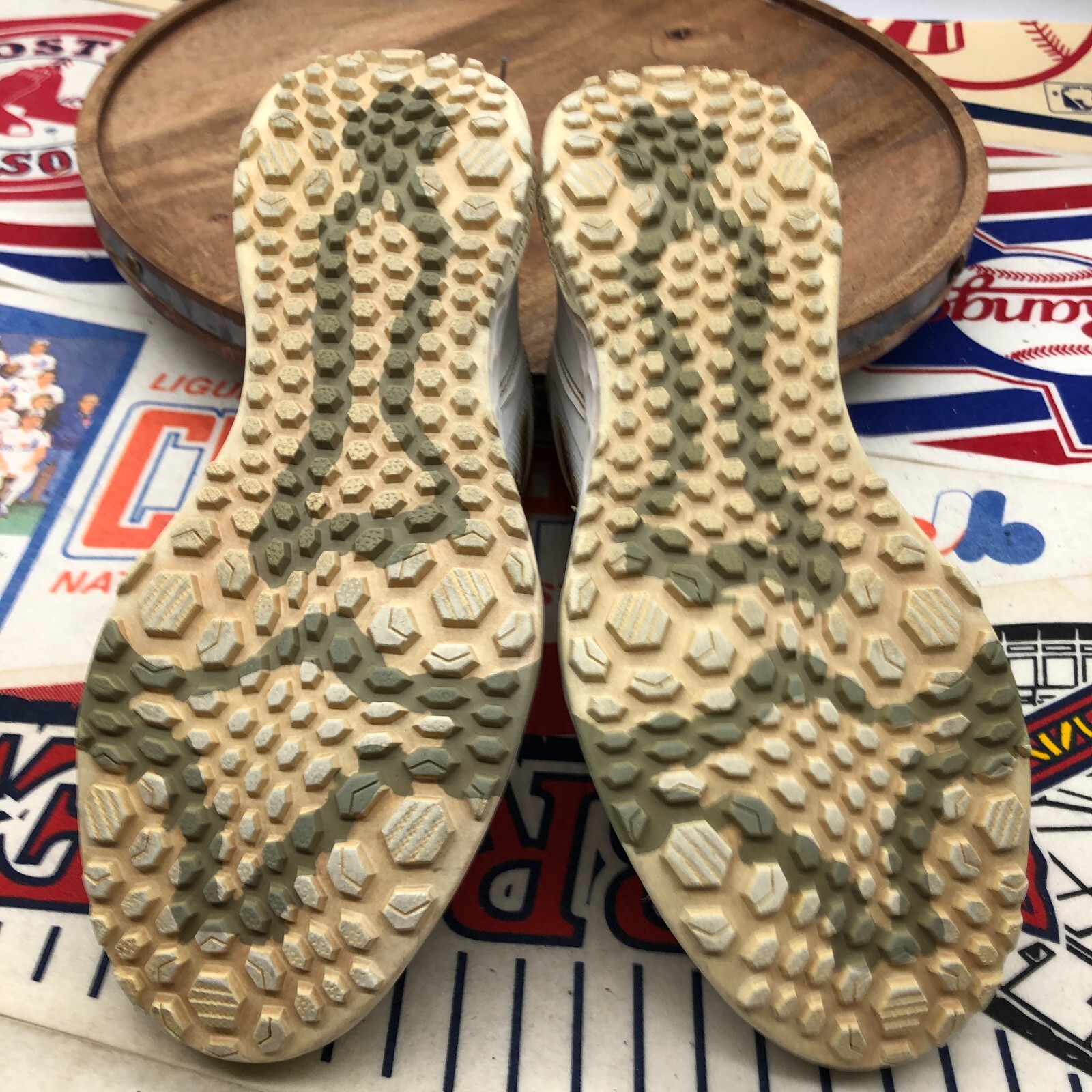 New Balance Velo V1 Women Turf Softball Shoe Sneaker … Gem