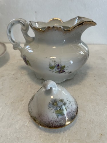 Victoria Carlsbad Austria Covered Creamer And Drip Bowl / Purple Flowers - Picture 3 of 8