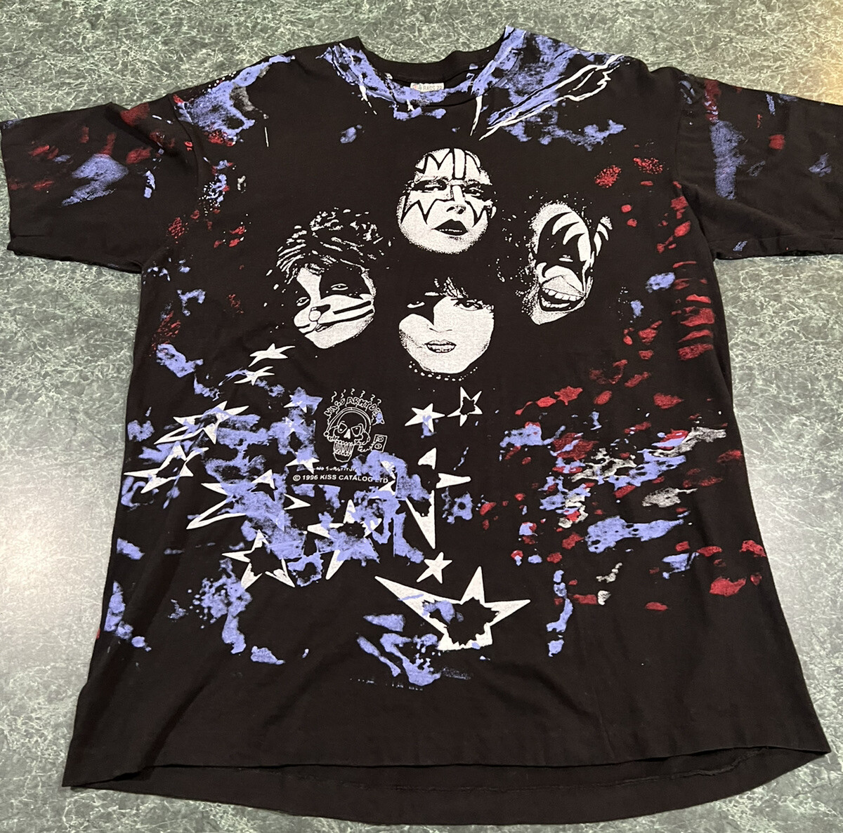 Vintage 1996-97 KISS Alive Worldwide All Over Print Graphic Vintage 1996-97 KISS Alive Worldwide All Over Print Graphic