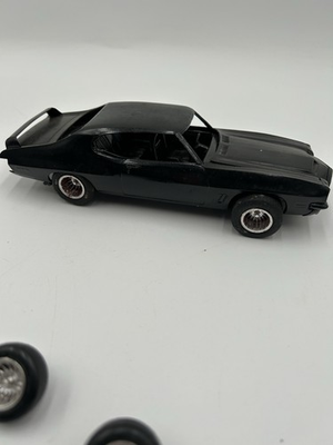 #ad MPC 1972 PONTIAC GTO MODEL KIT #1 0748 1 25 ISSUED 1980 Parts $18.00